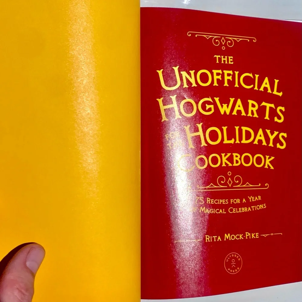 The Unofficial Hogwarts for the Holidays Cookbook 2020 Hardcover